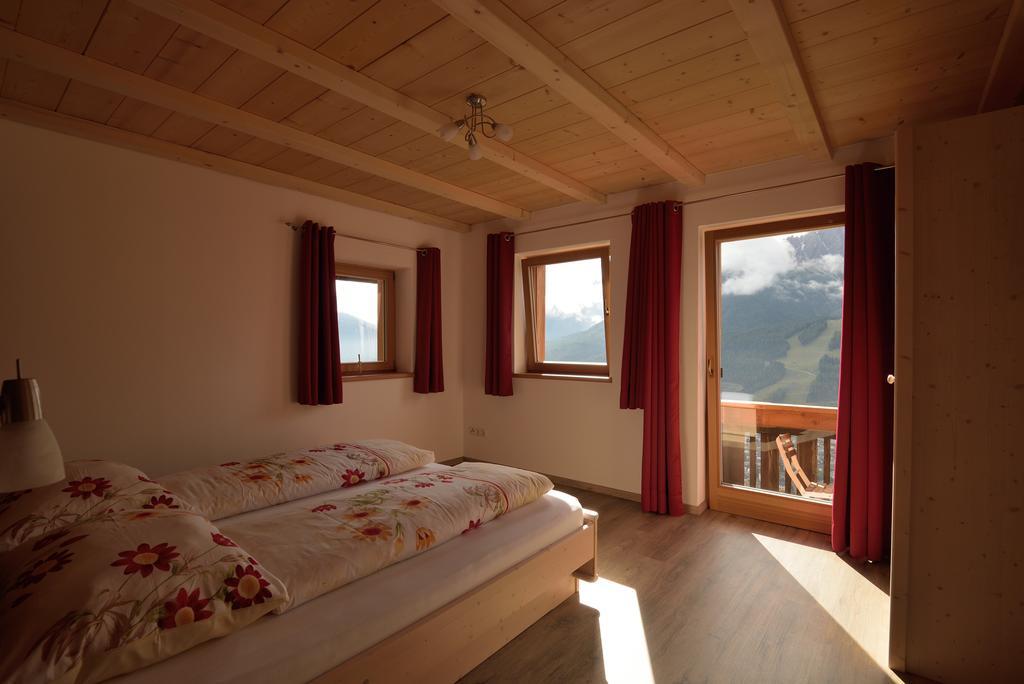 Pircherhof San Candido Room photo